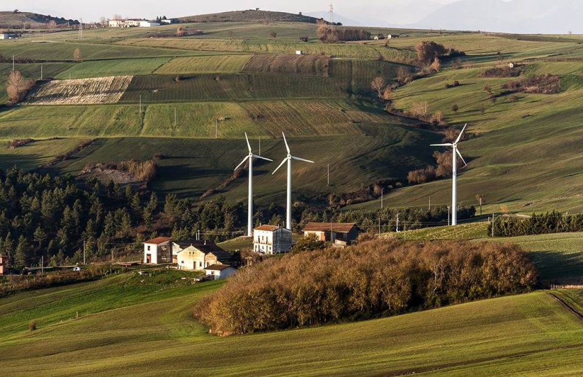 Image related to Distributed Wind Turbines > Photos