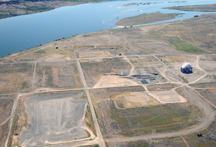 F Reactor Area in July 2012. F Reactor Area in July 2012.