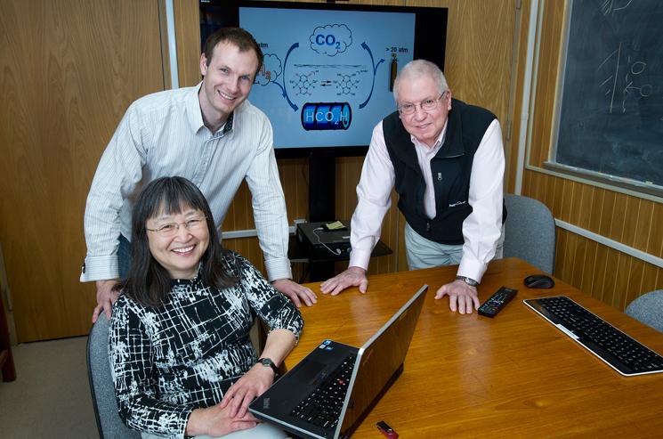 Brookhaven researchers Etsuko Fujita, Jonathan Hull, and James Muckerman developed a new catalyst that reversibly converts hydrogen gas and carbon dioxide to a liquid under very mild conditions. Their findings were published in the March 18th issue of Nature Chemistry. | Photo courtesy of Brookhaven National Lab. Brookhaven researchers Etsuko Fujita, Jonathan Hull, and James Muckerman developed a new catalyst that reversibly converts hydrogen gas and carbon dioxide to a liquid under very mild conditions. Their findings were published in the March 18th issue of Nature Chemistry. | Photo courtesy of Brookhaven National Lab.