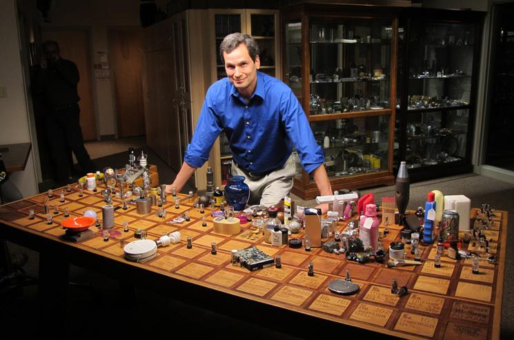 New York Times technology correspondent David Pogue -- host of NOVA’s popular “Making Stuff” series -- takes viewers on a quest to understand chemistry and all of the materials of life: the 118 unique elements that make up the amazing periodic table, including the 90 naturally-occurring elements and those created by scientists. | Photo courtesy of PBS. New York Times technology correspondent David Pogue -- host of NOVA’s popular “Making Stuff” series -- takes viewers on a quest to understand chemistry and all of the materials of life: the 118 unique elements that make up the amazing periodic table, including the 90 naturally-occurring elements and those created by scientists. | Photo courtesy of PBS.