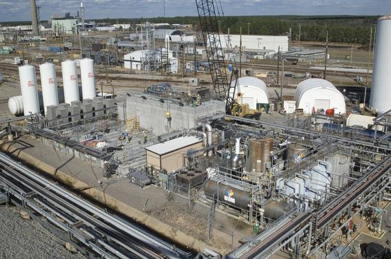 Pictured here is a component of the Interim Salt Disposition Process — known as
Modular Caustic Side Solvent Extraction Unit (MCU) — that helped Savannah River
Remediation process more than 500,000 gallons of salt waste since October last year,
a contract milestone. Pictured here is a component of the Interim Salt Disposition Process — known as
Modular Caustic Side Solvent Extraction Unit (MCU) — that helped Savannah River
Remediation process more than 500,000 gallons of salt waste since October last year,
a contract milestone.