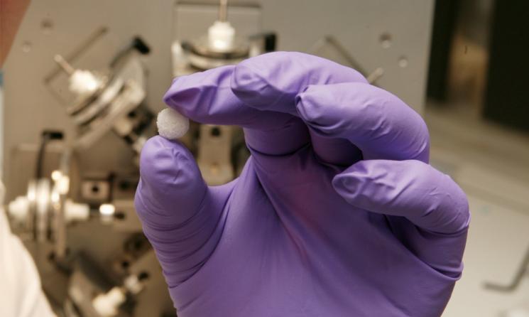 DEP Shape Memory Therapeutics, Inc. is working to treat aneurysms with exclusively licensed LLNL-developed polymer materials that "remember" their shape. LLNL is a leader in the development of shape memory polymers, for use in medical applications, as well as homeland security. | Courtesy of LLNL DEP Shape Memory Therapeutics, Inc. is working to treat aneurysms with exclusively licensed LLNL-developed polymer materials that "remember" their shape. LLNL is a leader in the development of shape memory polymers, for use in medical applications, as well as homeland security. | Courtesy of LLNL