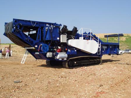 Montgomery's horizontal grinder has normal handling capacity of 108 tons per hour. | Photo Courtesy of Lynda Wool Montgomery's horizontal grinder has normal handling capacity of 108 tons per hour. | Photo Courtesy of Lynda Wool