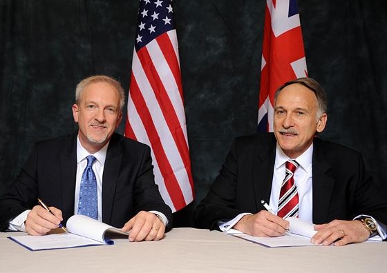 DOE Senior Advisor for Environmental Management David Huizenga (left) and Mark
Lesinski, U.K.'s Nuclear Decommissioning Authority (NDA) Executive Director for Delivery,
renewed the Statement of Intent between DOE and NDA in a signing ceremony this week. DOE Senior Advisor for Environmental Management David Huizenga (left) and Mark
Lesinski, U.K.'s Nuclear Decommissioning Authority (NDA) Executive Director for Delivery,
renewed the Statement of Intent between DOE and NDA in a signing ceremony this week.