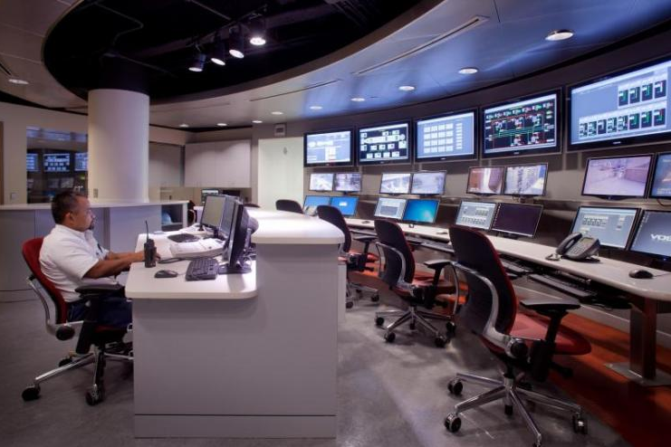 The Houston Medical Center Thermal Energy Corporation Control Room. | Photo Courtesy of the Texas Medical Center The Houston Medical Center Thermal Energy Corporation Control Room. | Photo Courtesy of the Texas Medical Center