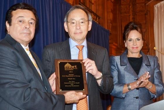 Secretary Chu receives the Federal Partner Award from the Minority Business RoundTable (MBRT) for his work and the Office of Small and Disadvantaged Business Utilization's support. He is pictured here with Roger Campos, President & CEO of the MBRT, and Andra Rush, CEO of Rush Trucking. Photo Credit: Alan Schlaifer, Elite Images.