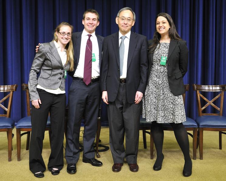 Secretary Chu with students from MIT at the Better Buildings Case Competition finale, held in Washington D.C. | Photo by Ken Shipp. Secretary Chu with students from MIT at the Better Buildings Case Competition finale, held in Washington D.C. | Photo by Ken Shipp.