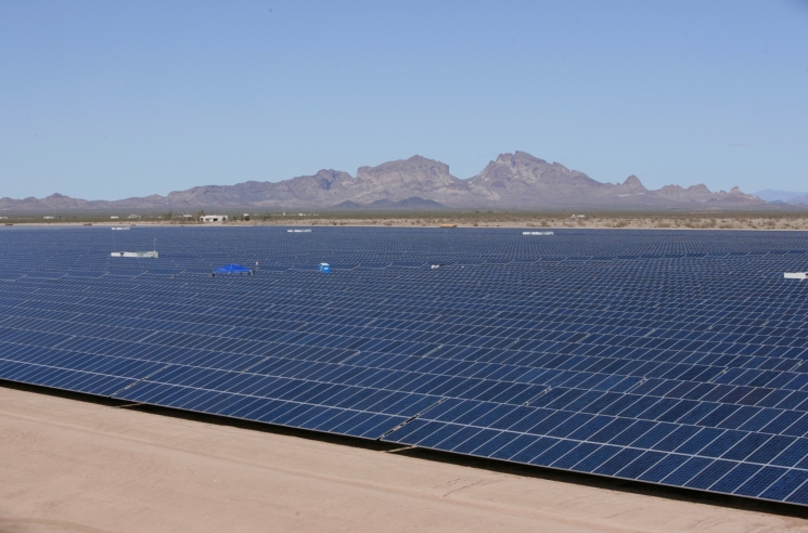 The 150 megawatt Mesquite Solar 1 installation in Maricopa County, Arizona. | Photo courtesy of Sempra Energy. The 150 megawatt Mesquite Solar 1 installation in Maricopa County, Arizona. | Photo courtesy of Sempra Energy.