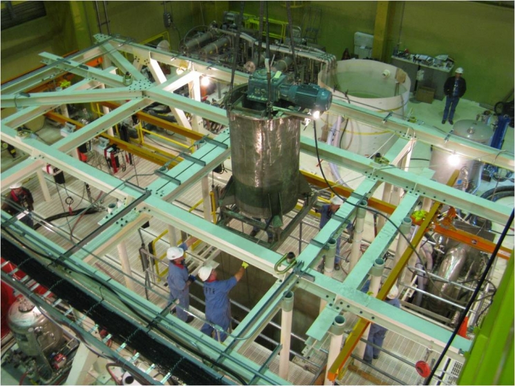 Testing and equipment simulations ensure first-of-a-kind technological processes for sludge removal can be conducted safely and efficiently. Testing and equipment simulations ensure first-of-a-kind technological processes for sludge removal can be conducted safely and efficiently.