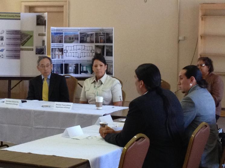 Secretary Chu and Office of Indian Energy Director Tracey LeBeau meet with Wisconsin tribal leaders in Milwaukee, WI. | Photo courtesy of Mark Appleton. Secretary Chu and Office of Indian Energy Director Tracey LeBeau meet with Wisconsin tribal leaders in Milwaukee, WI. | Photo courtesy of Mark Appleton.