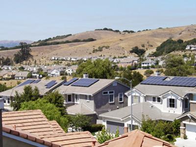 APS will install solar photovoltaic panels like these in Castro Valley, Calif. for a pilot project studying distributed energy in Flagstaff, Ariz. | Photo courtesy of APS APS will install solar photovoltaic panels like these in Castro Valley, Calif. for a pilot project studying distributed energy in Flagstaff, Ariz. | Photo courtesy of APS