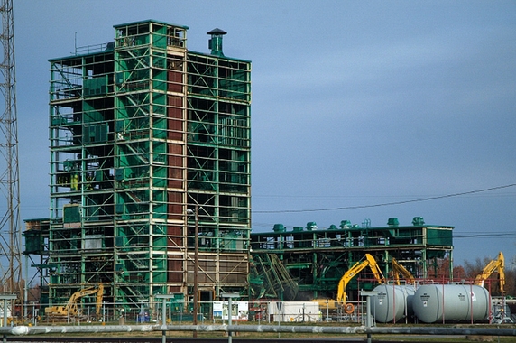 About half of the complex was demolished by the end of December 2012, ahead of schedule. About half of the complex was demolished by the end of December 2012, ahead of schedule.