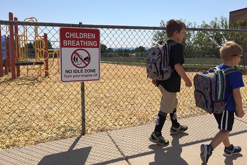 Reducing Vehicle Idling Time at School Helps Kids—and Parents—Breathe Easier Reducing Vehicle Idling Time at School Helps Kids—and Parents—Breathe Easier