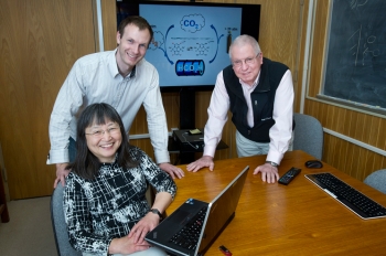 Brookhaven researchers Etsuko Fujita, Jonathan Hull, and James Muckerman developed a new catalyst that reversibly converts hydrogen gas and carbon dioxide to a liquid under very mild conditions. Their findings were published in the March 18th issue of Nature Chemistry. | Photo courtesy of Brookhaven National Lab. Brookhaven researchers Etsuko Fujita, Jonathan Hull, and James Muckerman developed a new catalyst that reversibly converts hydrogen gas and carbon dioxide to a liquid under very mild conditions. Their findings were published in the March 18th issue of Nature Chemistry. | Photo courtesy of Brookhaven National Lab.