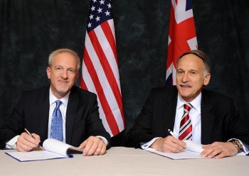 DOE Senior Advisor for Environmental Management David Huizenga (left) and Mark
Lesinski, U.K.'s Nuclear Decommissioning Authority (NDA) Executive Director for Delivery,
renewed the Statement of Intent between DOE and NDA in a signing ceremony this week. DOE Senior Advisor for Environmental Management David Huizenga (left) and Mark
Lesinski, U.K.'s Nuclear Decommissioning Authority (NDA) Executive Director for Delivery,
renewed the Statement of Intent between DOE and NDA in a signing ceremony this week.
