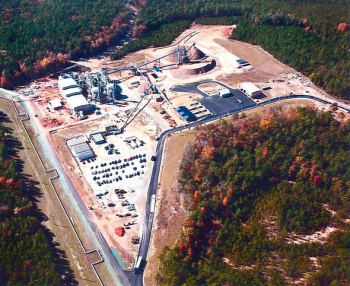 The highly-efficient, biomass-fired cogeneration facility at the Savannah River Site replaced a 1950s-era coal-fired plant and will result in significantly reduced pollutant emissions, including a reduction of 100,000 metric tons per year of carbon dioxide emissions. The highly-efficient, biomass-fired cogeneration facility at the Savannah River Site replaced a 1950s-era coal-fired plant and will result in significantly reduced pollutant emissions, including a reduction of 100,000 metric tons per year of carbon dioxide emissions.