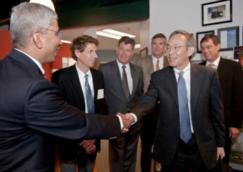 Green Launching Pad 2.0 awards ceremony with Secretary Chu, Gov. John Lynch, and UNH President Mark Huddleston held at EnerTrac, Inc., in Hudson, NH. | Courtesy of University of New Hampshire Photographic Services Green Launching Pad 2.0 awards ceremony with Secretary Chu, Gov. John Lynch, and UNH President Mark Huddleston held at EnerTrac, Inc., in Hudson, NH. | Courtesy of University of New Hampshire Photographic Services