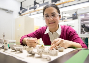 Karena Chapman assembled advanced battery materials into sample holders that can be placed in a detector at the Advanced Photon Source at Argonne National Laboratory where high-energy X-ray beam will reveal the structure of the chemical elements. Karena Chapman assembled advanced battery materials into sample holders that can be placed in a detector at the Advanced Photon Source at Argonne National Laboratory where high-energy X-ray beam will reveal the structure of the chemical elements.