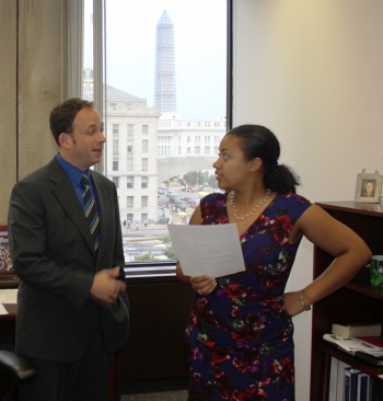 EM Office of External Affairs Acting Communications Director Dave Borak talks with EM intern Valerie Edwards. EM Office of External Affairs Acting Communications Director Dave Borak talks with EM intern Valerie Edwards.