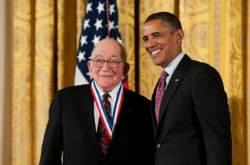 Sidney Drell, emeritus deputy director of SLAC, with President Obama on Feb. 1, 2013, wearing the National Medal of Science. | Photo credit: Ryan K. Morris/National Science & Technology Medals Foundation Sidney Drell, emeritus deputy director of SLAC, with President Obama on Feb. 1, 2013, wearing the National Medal of Science. | Photo credit: Ryan K. Morris/National Science & Technology Medals Foundation