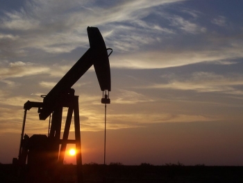 Unconventional Oil and Gas Projects Help Reduce Environmental Impact of Development Unconventional Oil and Gas Projects Help Reduce Environmental Impact of Development