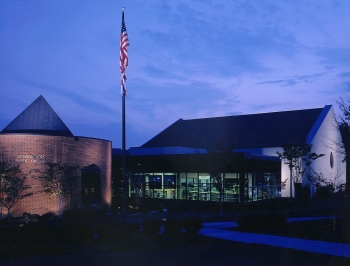 Homewood Public Library at Night | Photo Courtesy of Homewood Public Library Homewood Public Library at Night | Photo Courtesy of Homewood Public Library