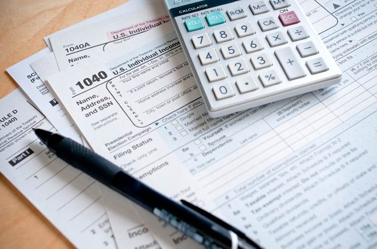 Take advantage of tax credits for energy-efficient purchases before the end of the year. | Photo courtesy of ©iStockphoto.com/Tsuji