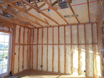 Spray foam insulation fills the nooks and crannies in the walls of this energy-efficient Florida home. | Photo courtesy of FSEC/IBACOS. Spray foam insulation fills the nooks and crannies in the walls of this energy-efficient Florida home. | Photo courtesy of FSEC/IBACOS.