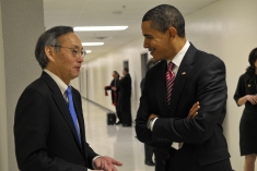 President Obama Visits the Energy Department