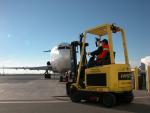Fuel cell forklifts like the one shown here are used by leading companies across the U.S. as part of their daily business operations. | Energy Department file photo.