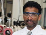 Dr. Siva Sivananthan at the Sivananthan Laboratories in Bolingbrook, Illinois. | Photo courtesy of Megan Strand, UIC