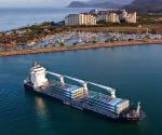 Turbine blades being delivered to Kahuku. | Courtesy of First Wind