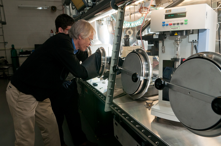 Radical advances in battery technology are needed to build vehicles that go further on a gallon of gas -- or on their charge. Learn more about how the newly formed <a href="http://energy.gov/node/579739">Batteries and Energy Storage Hub</a> is building a better battery. Radical advances in battery technology are needed to build vehicles that go further on a gallon of gas -- or on their charge. Learn more about how the newly formed <a href="http://energy.gov/node/579739">Batteries and Energy Storage Hub</a> is building a better battery.