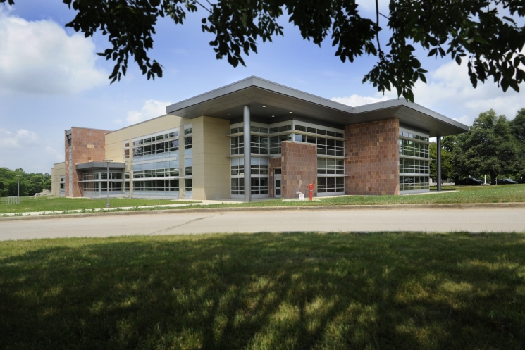 Energy efficiency upgrades -- such as geothermal heating and cooling, nanogel-filled windows, and lighting sensors -- will help the University of Kentucky Center for Applied Energy Research reduce energy use and save money. Energy efficiency upgrades -- such as geothermal heating and cooling, nanogel-filled windows, and lighting sensors -- will help the University of Kentucky Center for Applied Energy Research reduce energy use and save money.