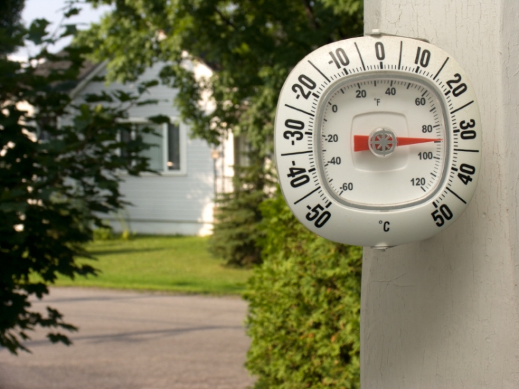 With spring and summer just around the corner, explore tips on how to improve your home's energy efficiency. <a href="http://energy.gov/energysaver/articles/spring-and-summer-energy-saving-tips">Check out tips for saving energy and money during the spring and summer</a>. With spring and summer just around the corner, explore tips on how to improve your home's energy efficiency. <a href="http://energy.gov/energysaver/articles/spring-and-summer-energy-saving-tips">Check out tips for saving energy and money during the spring and summer</a>.